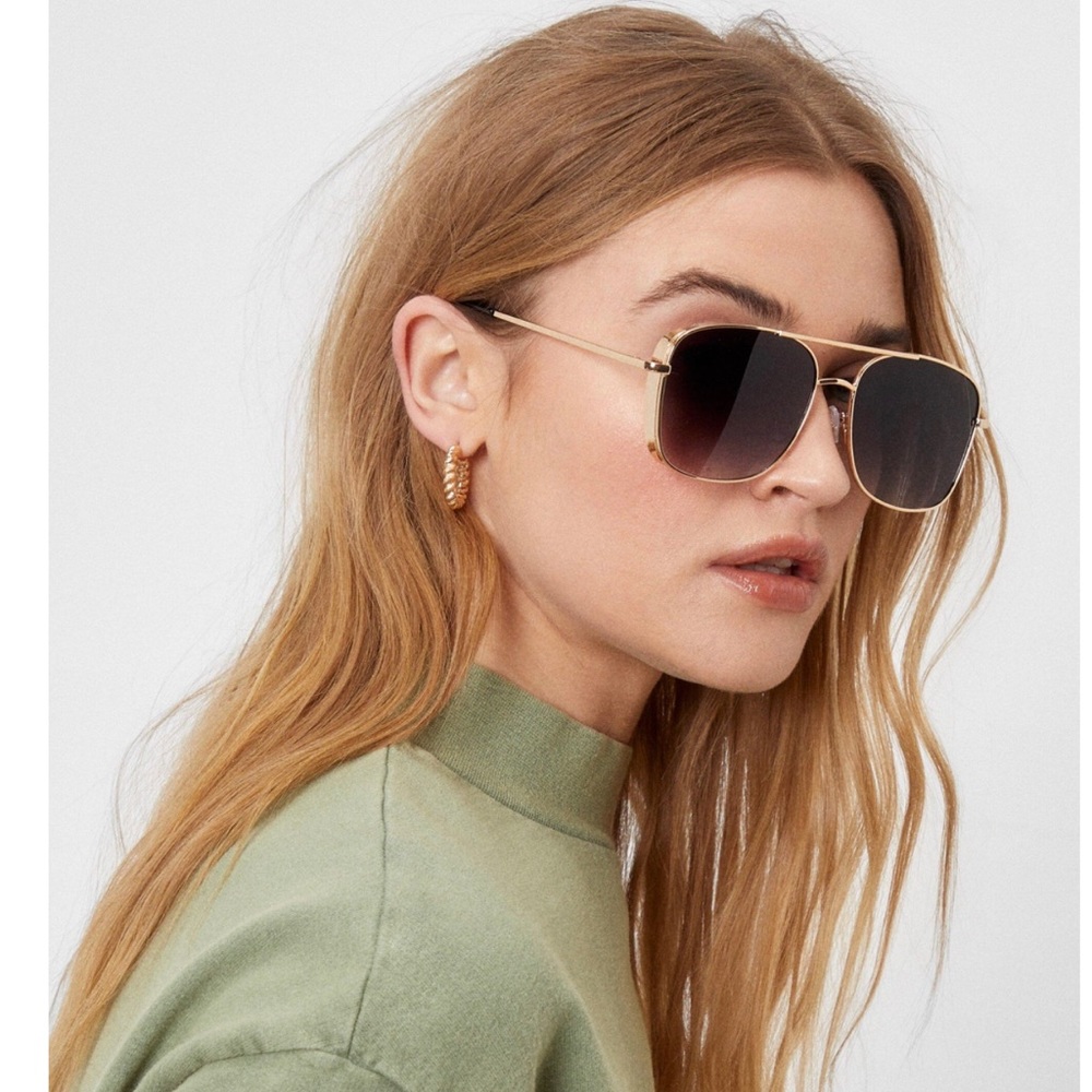 SUNGLASSES AVIATOR